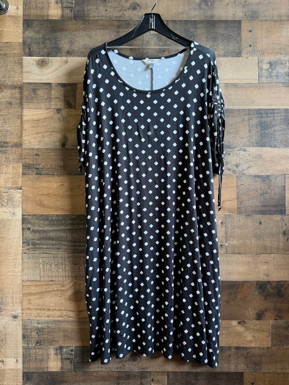 Terra & Sky Womens Dress-3X 24W 26W-Black/White Diamond Dot Lace Up Sleeve-Midi